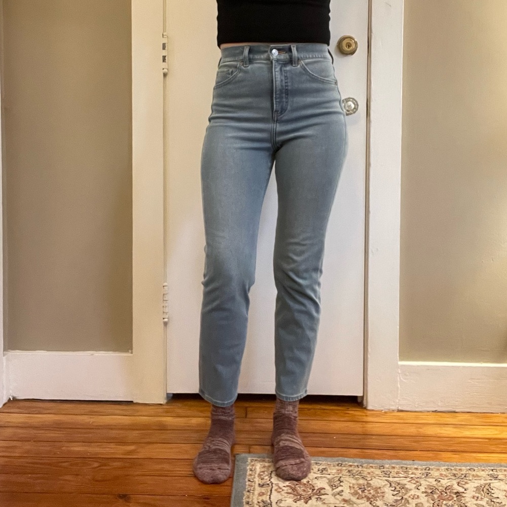 Express slim fit super high rise skinny jeans size 2